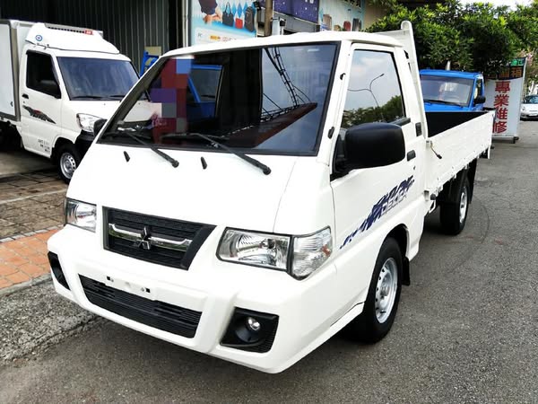 2014年 中華 得利卡 2400CC
