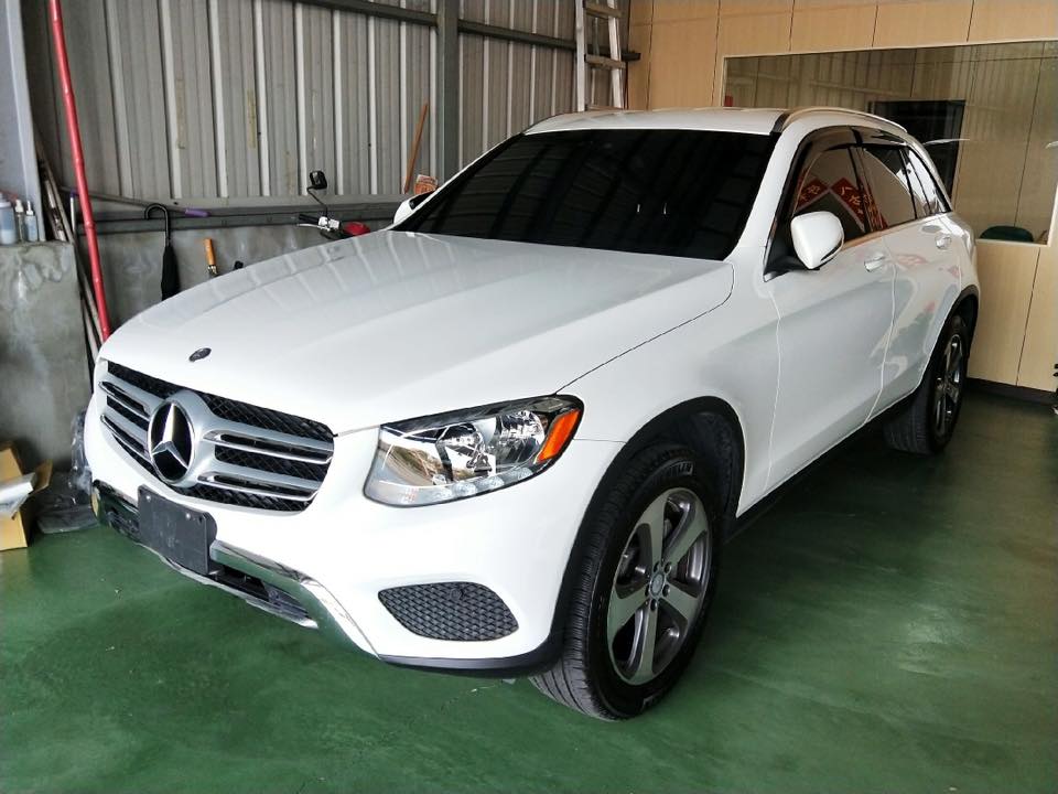 2016年 賓士 GLC300 2000CC